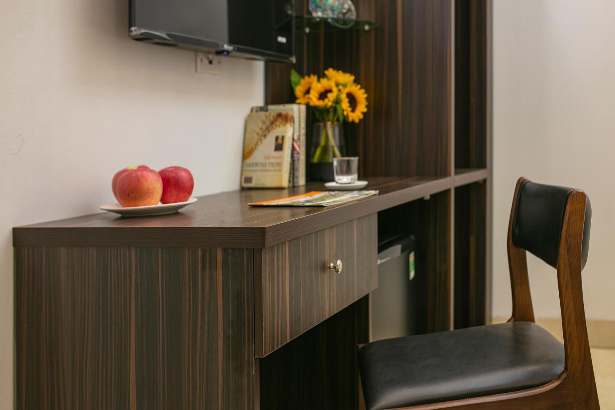 Hanoi Airport Inn & Suites Bagian luar foto